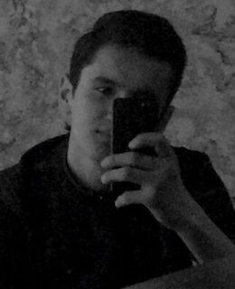 Шахром Низомов